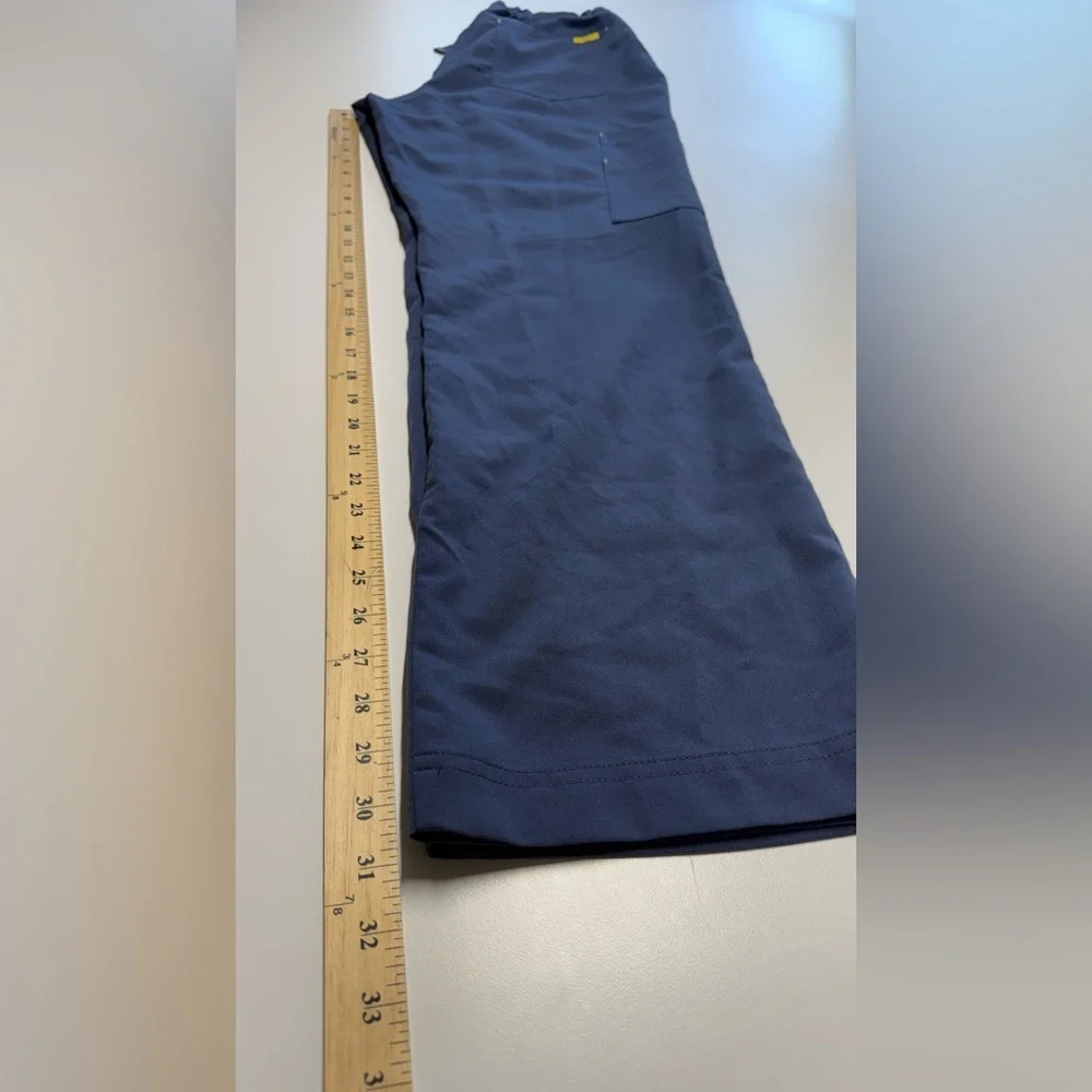 Like New Figs Scrub Bottom size Medium
